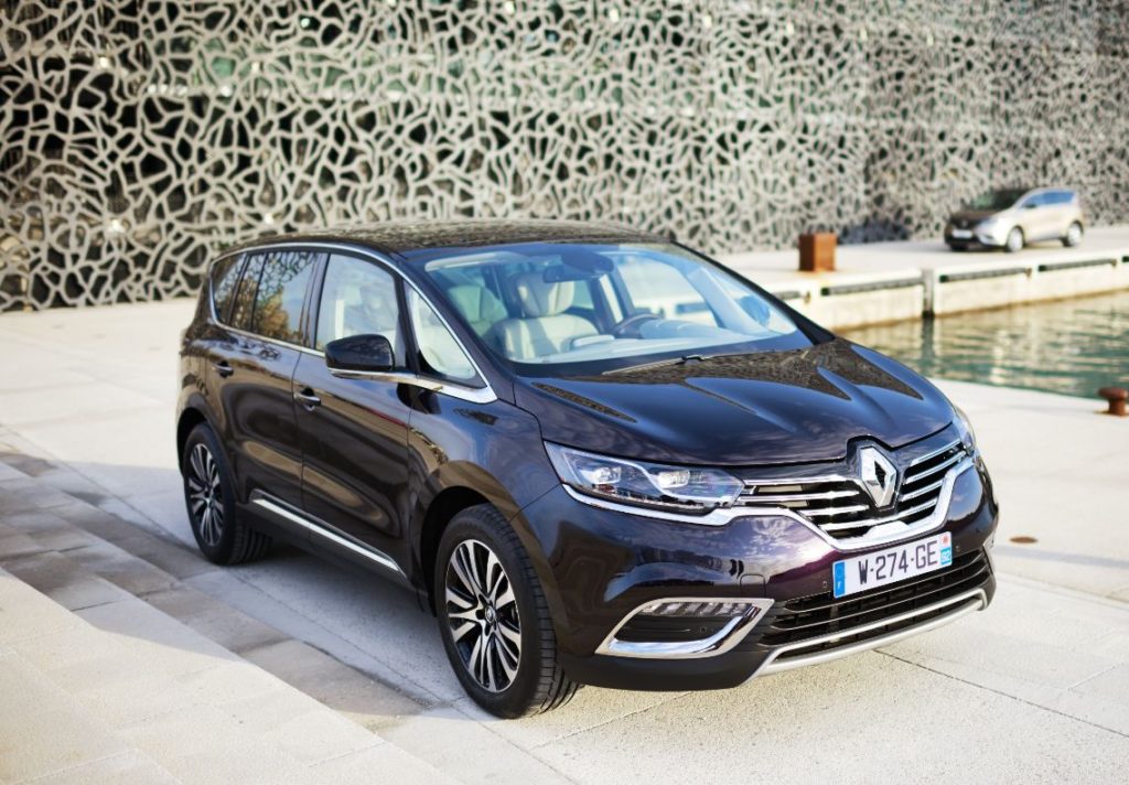 Renault_66668_global_en-crop