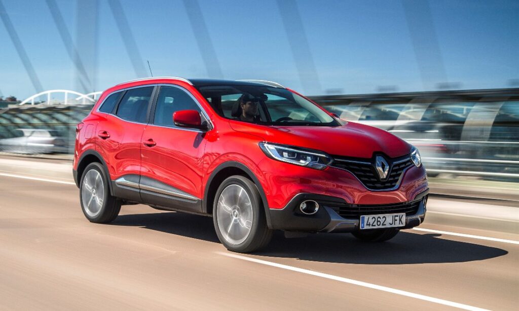 Renault_68803_global_en-crop